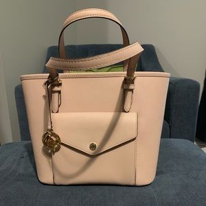 MK tote mint condition